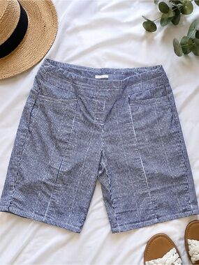 🖤🤍Westbound Navy & White Pinstripe Bermuda Shorts🤍🖤
